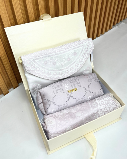 SET HAMPER RAYA SERIES. 3